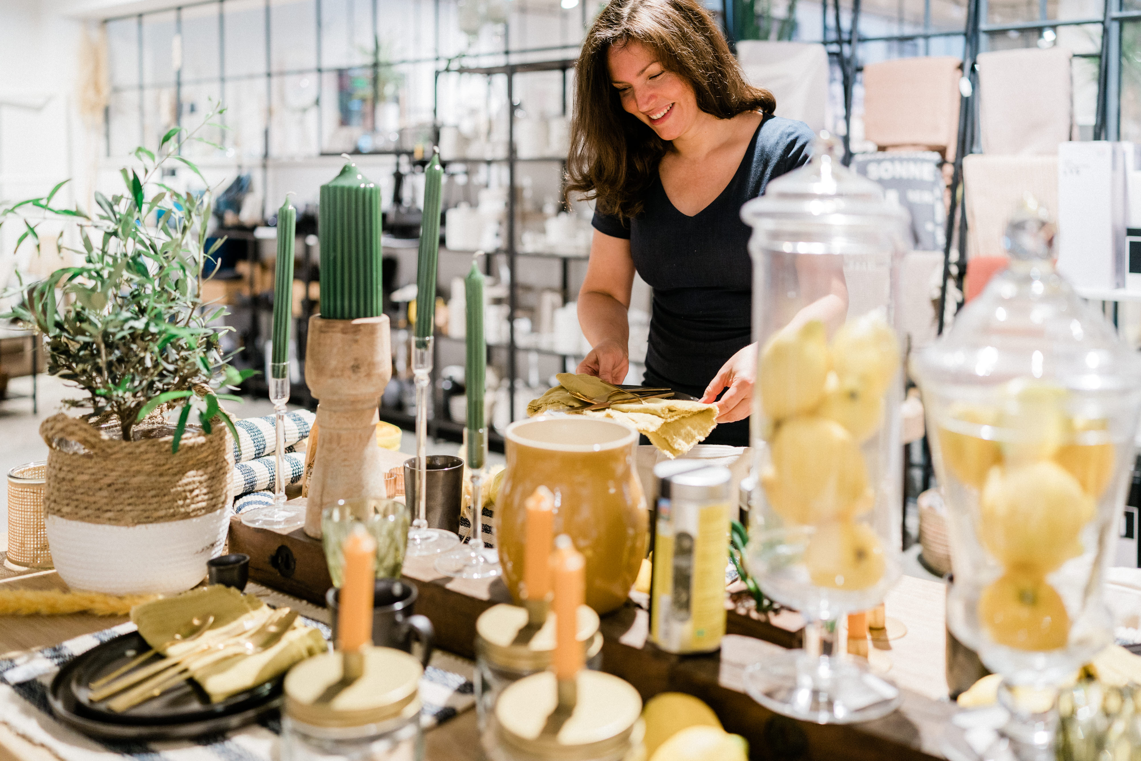 Kontor 1 – im Laden mit Mitarbeiterin Alina